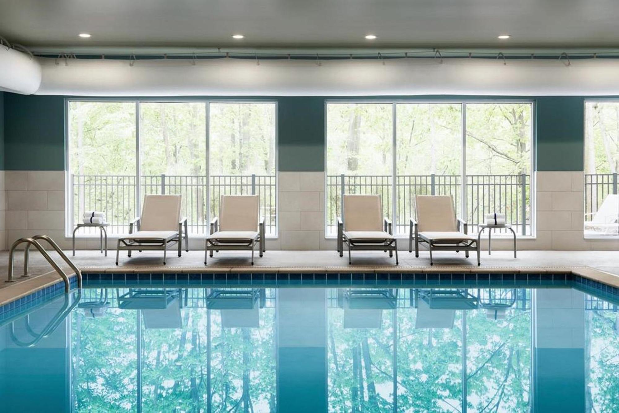 Holiday Inn Express & Suites Buford - Mall Of Georgia By Ihg Buitenkant foto